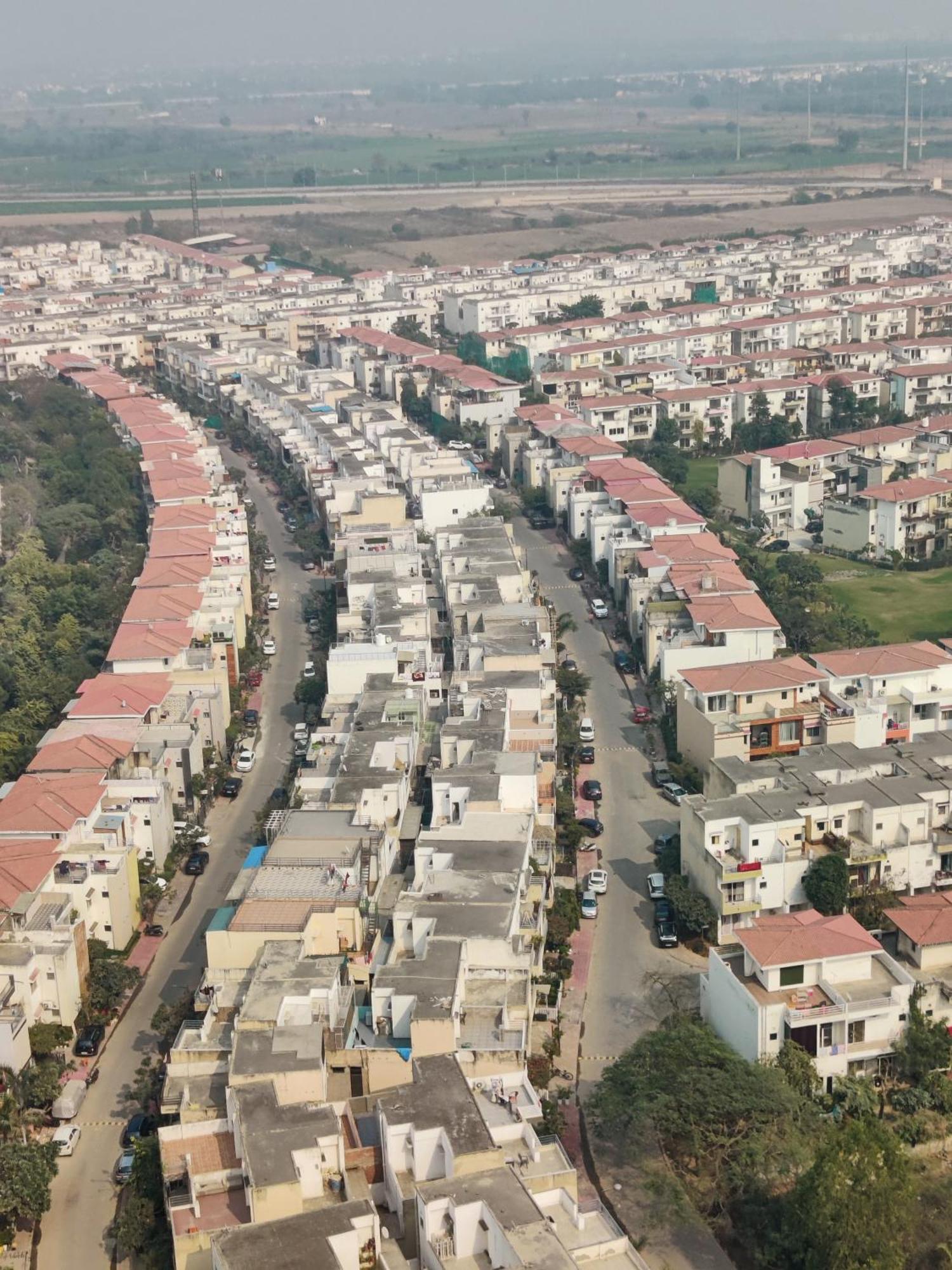 Modern Apartment Greater Noida Exterior foto